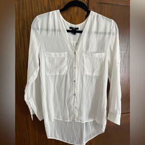H&M ivory V-neck long sleeved sheer blouse. Sleeve strap, two front pockets, 6